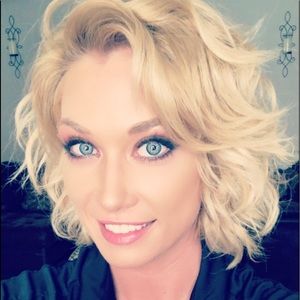 Meet your Posher, Stacie